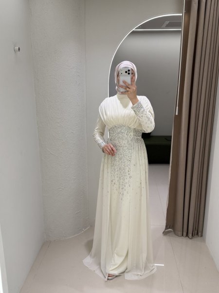 ابيض