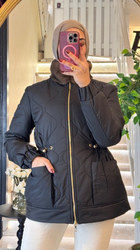 جاكيت نفخ طول وسط مميزه باللون الاسود