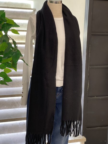 سكارف مميز بالوان ساده